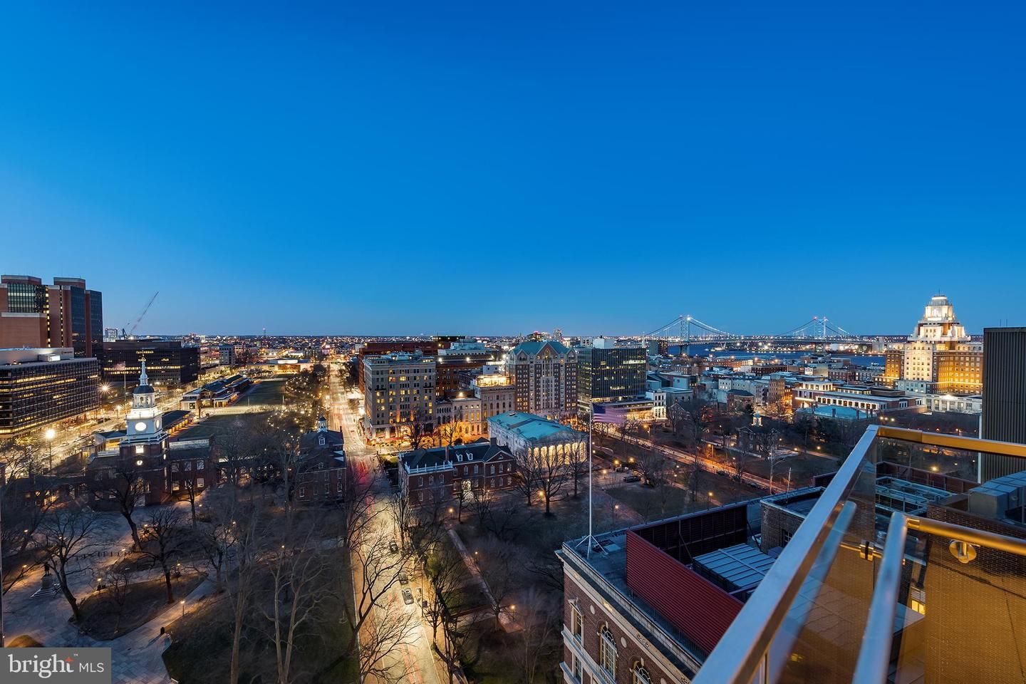 500 Walnut Street 1600