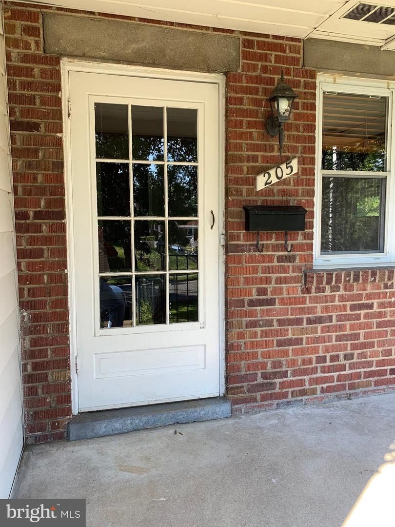 205 Evans Lane