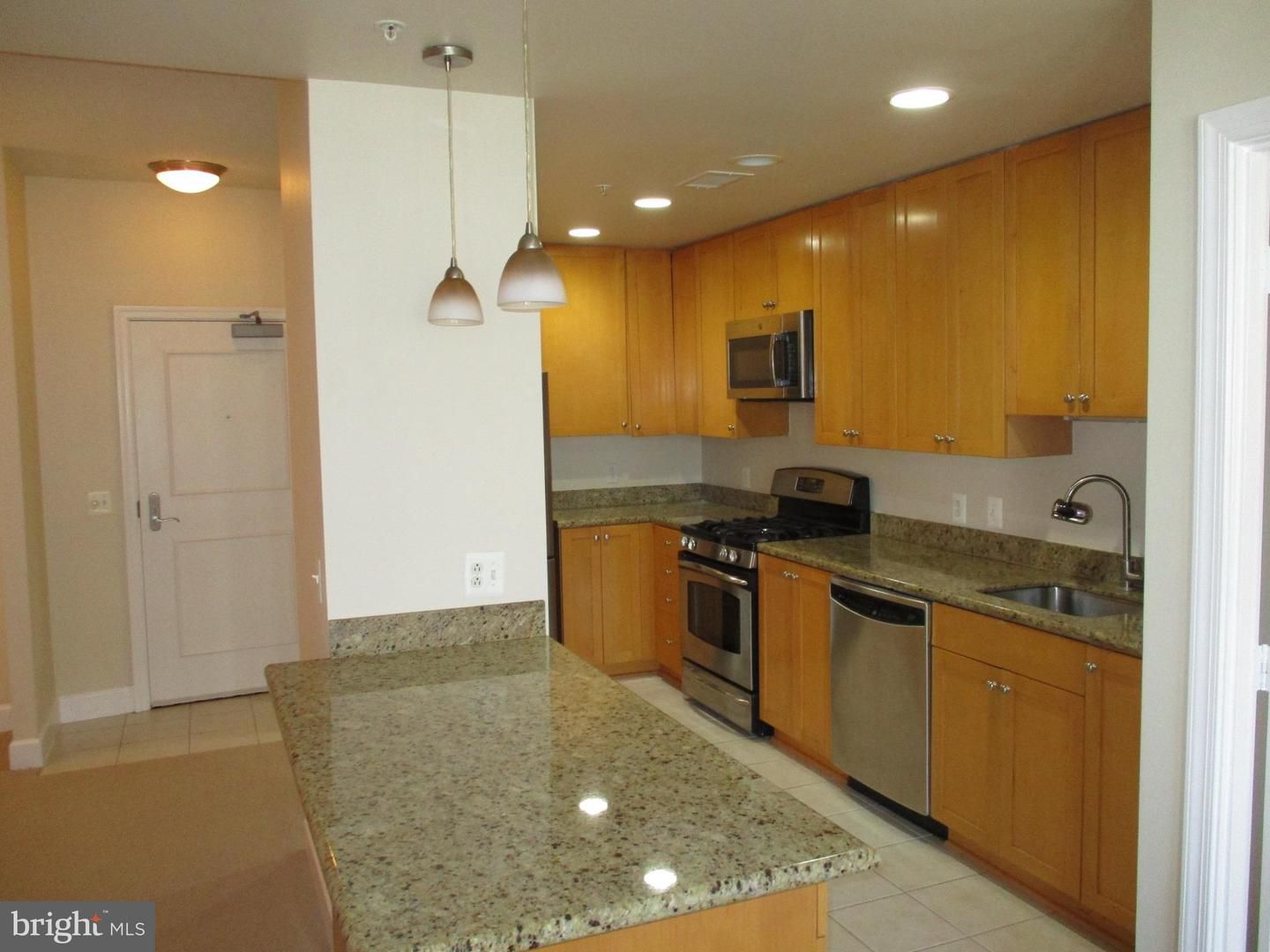 3650 S Glebe Road 539