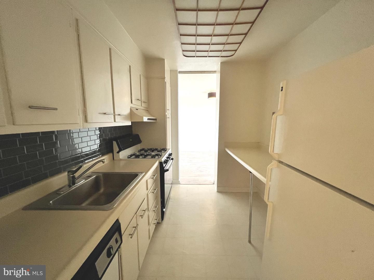 604 S Washington Square 1505