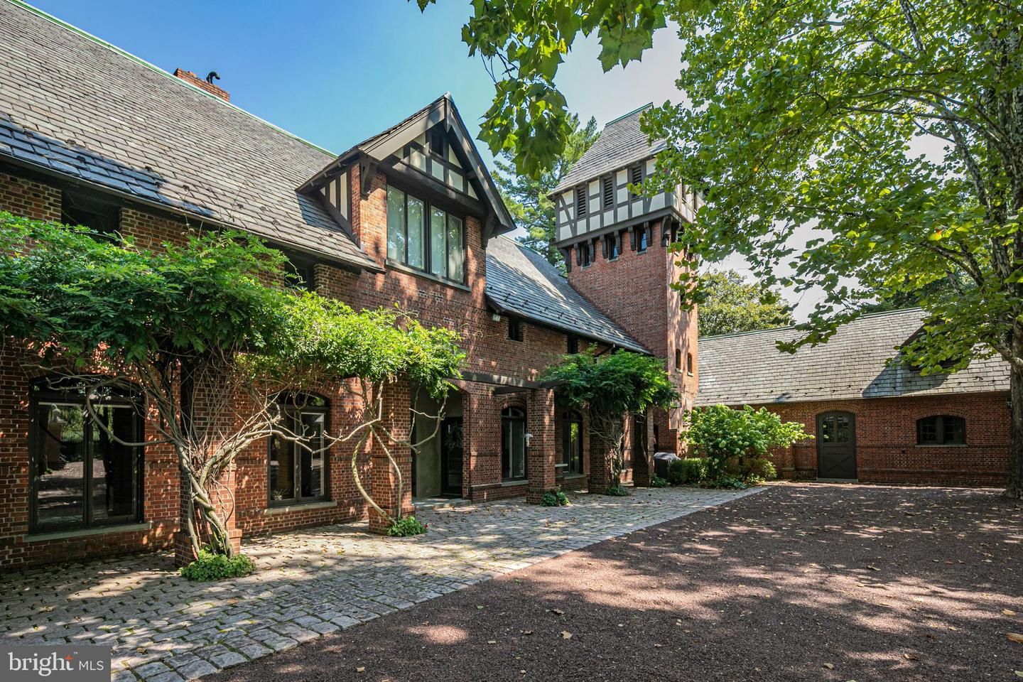 176 Parkside Drive