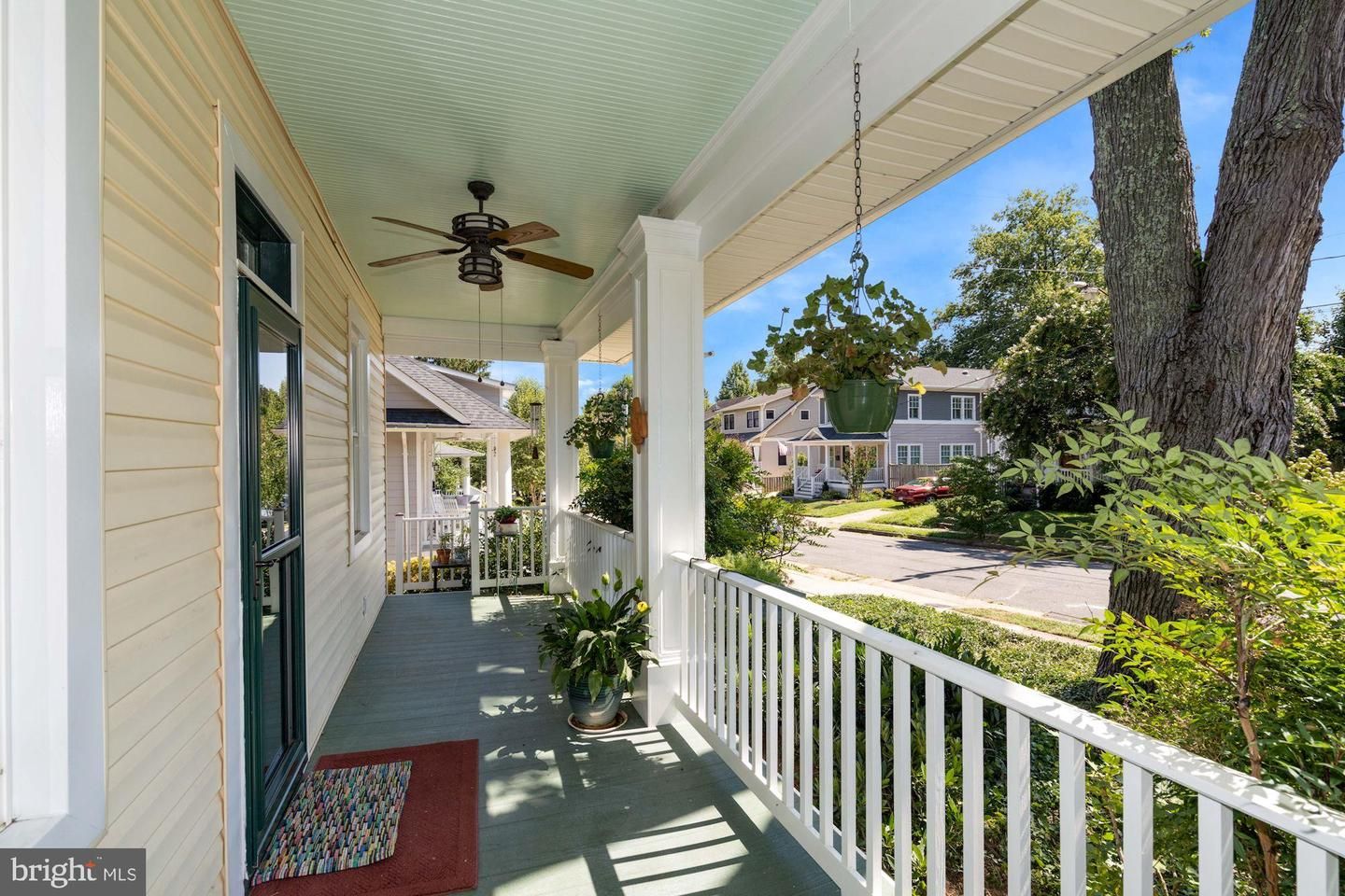 19 W Wyatt Avenue