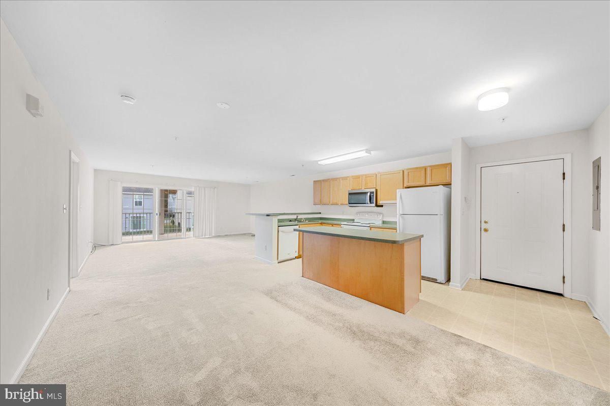 2201 Caitlins Way 2201