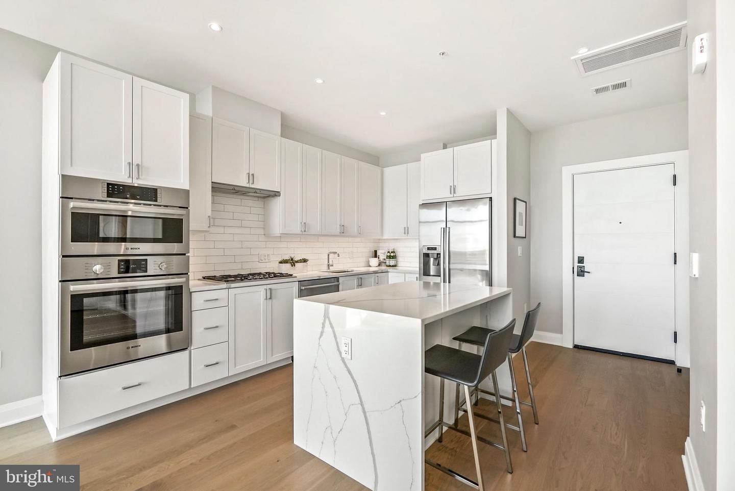 925 N Fairfax Street 1203