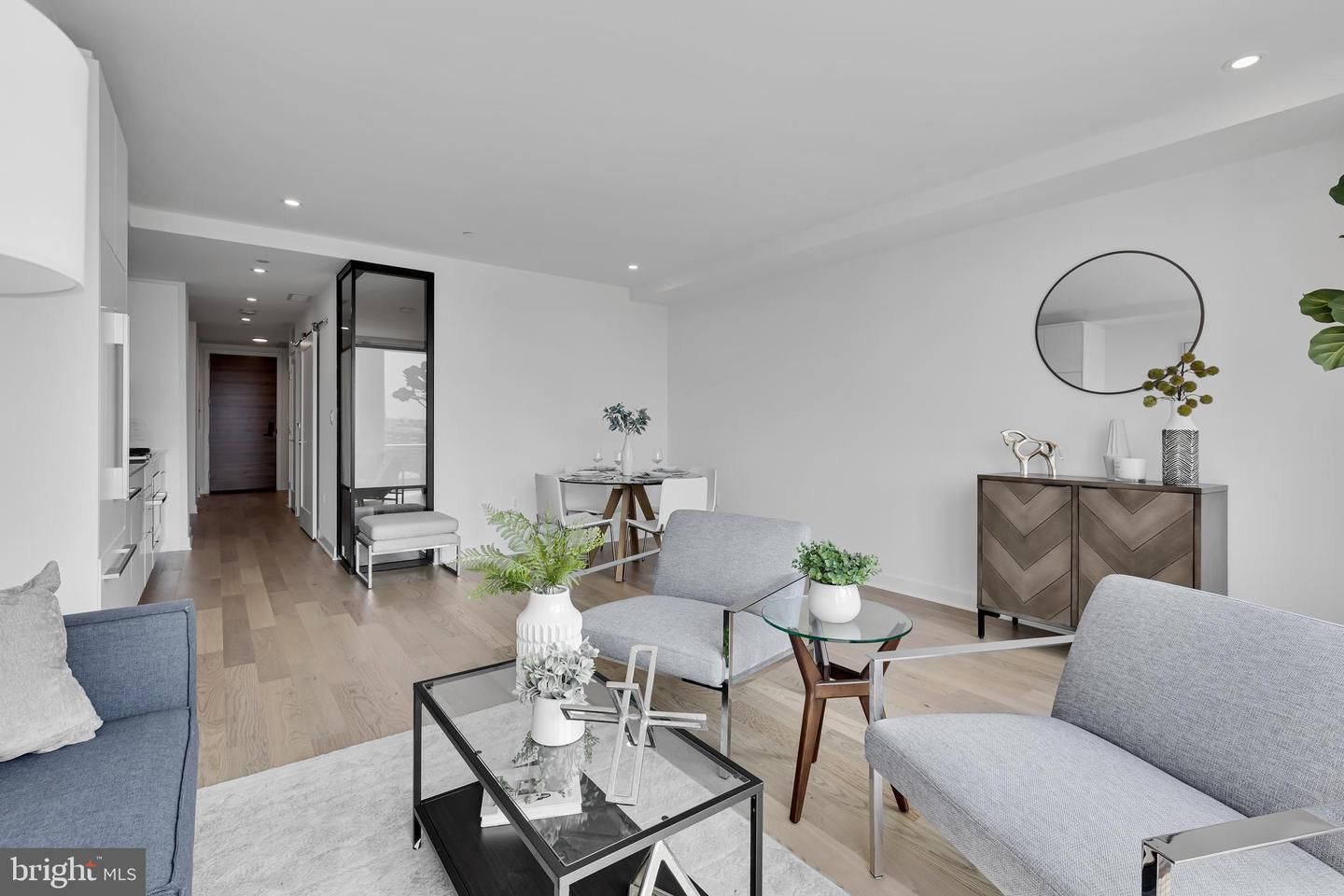 37 L Street SE 603
