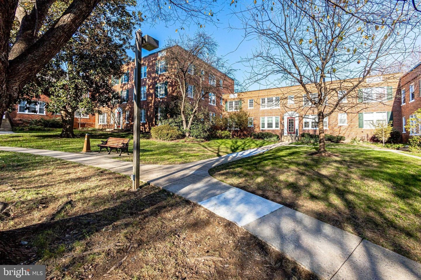 1807 Key Boulevard 10522