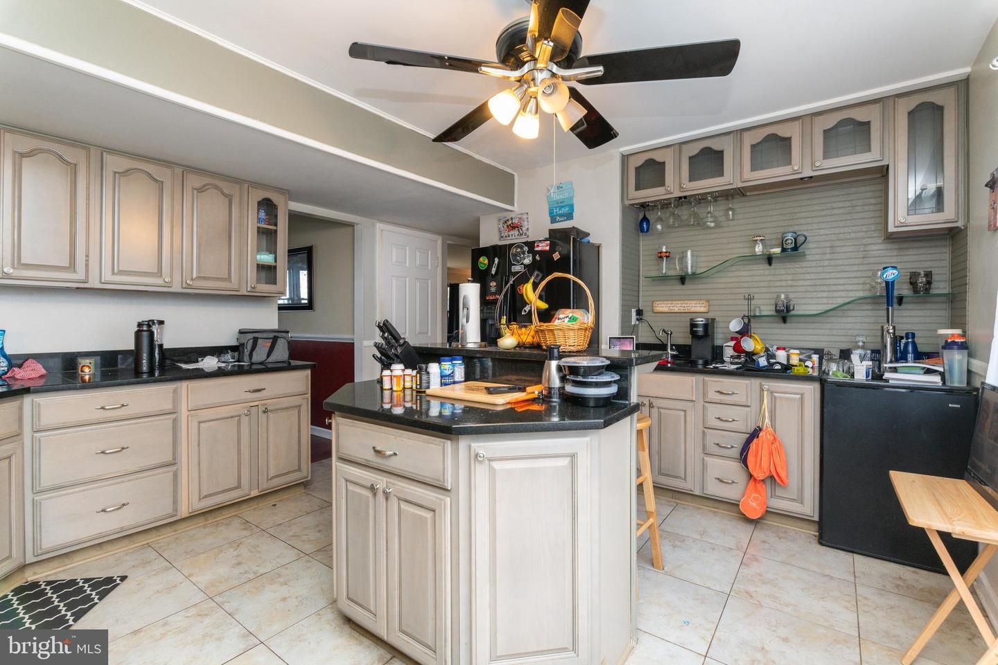 4008 Baker