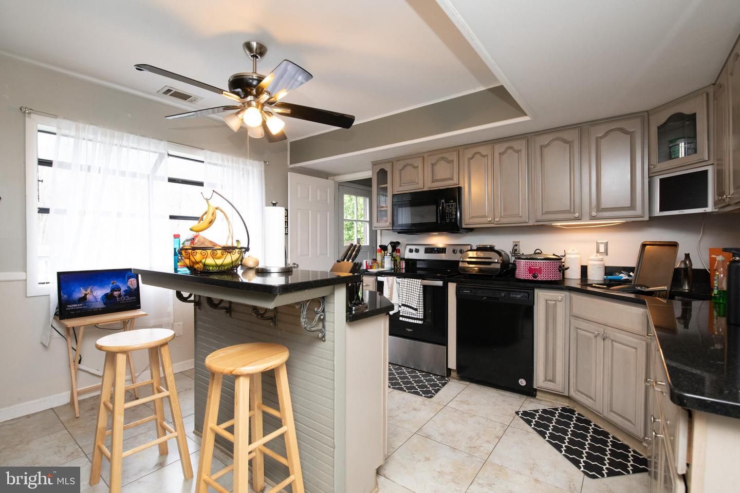 4008 Baker