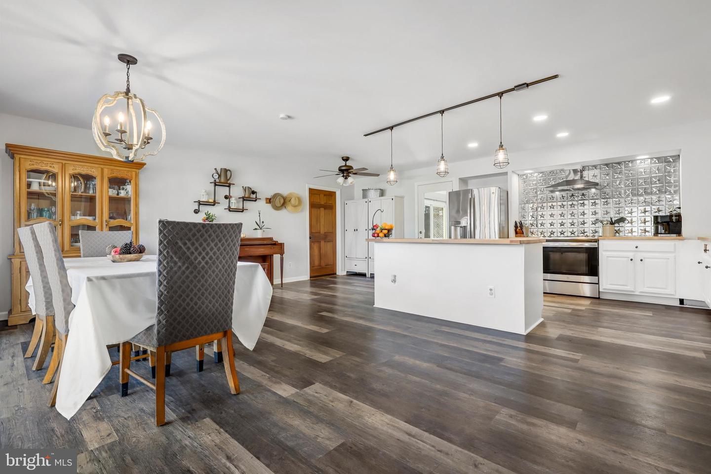 8001 W Rockglen Court