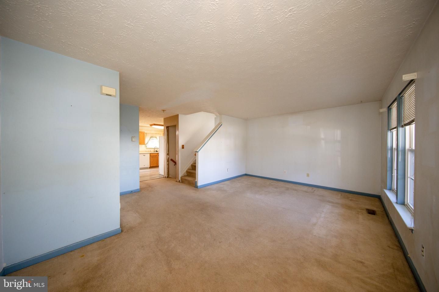 304 Lord Willoughby Way