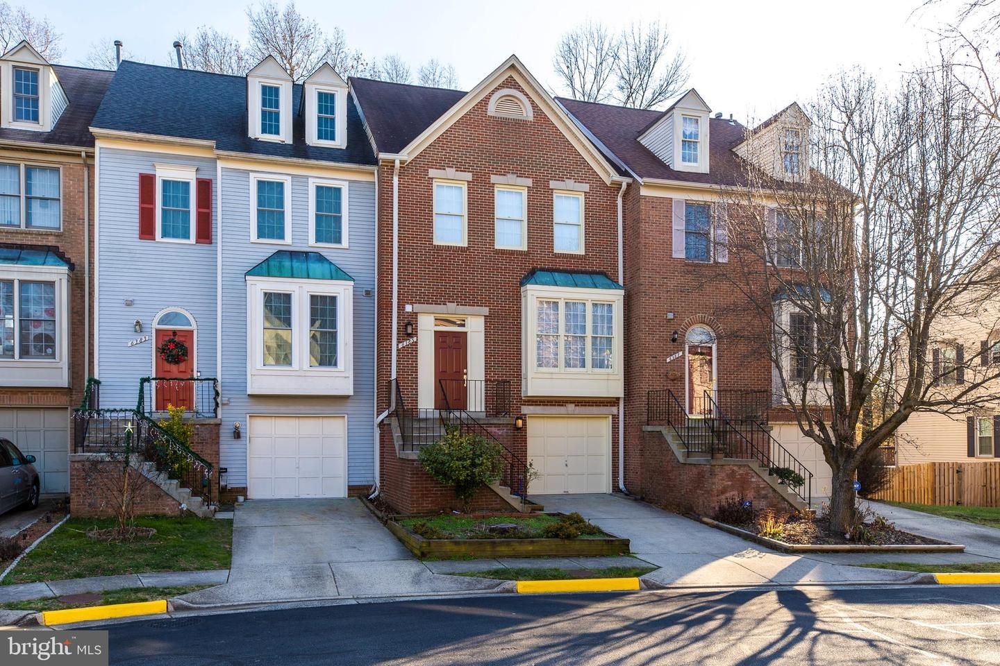 6385 English Ivy Way