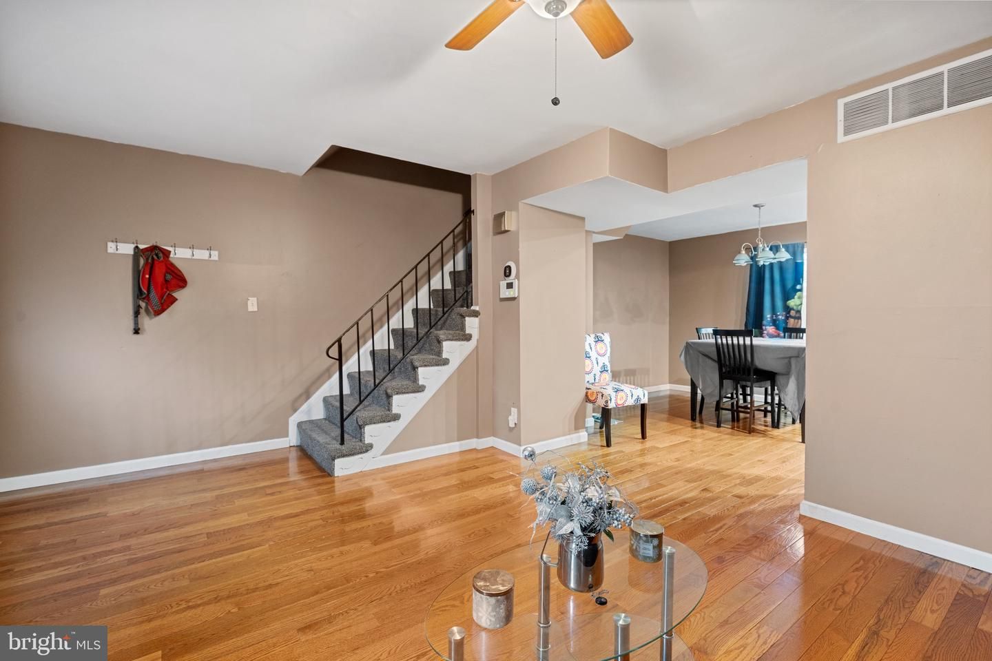 562 Jamestown Court