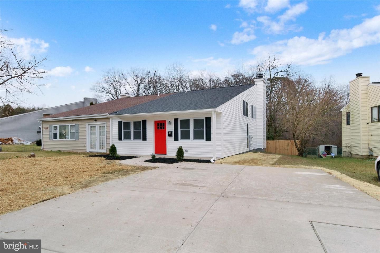 817 Gilway Court