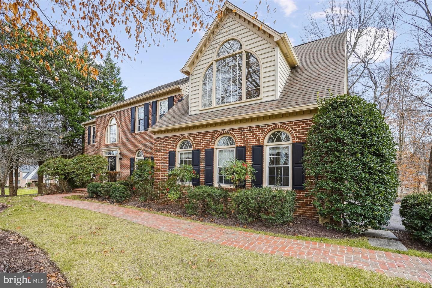 5921 Fairview Woods Drive