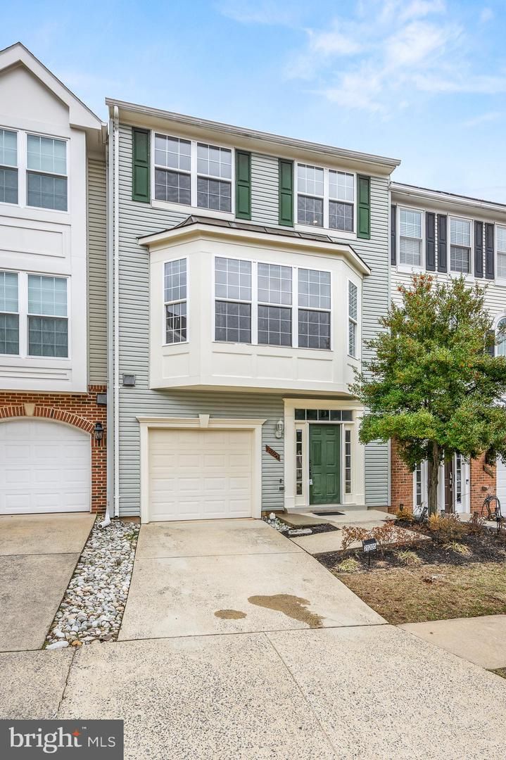21205 Owls Nest Square