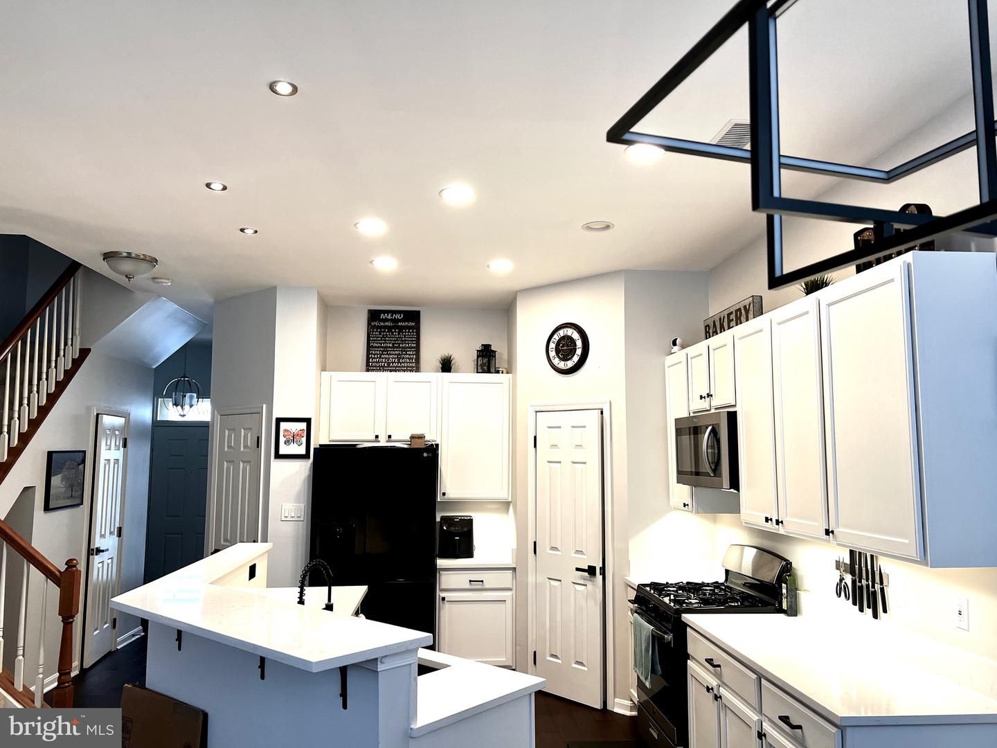 43504 Hyland Hills