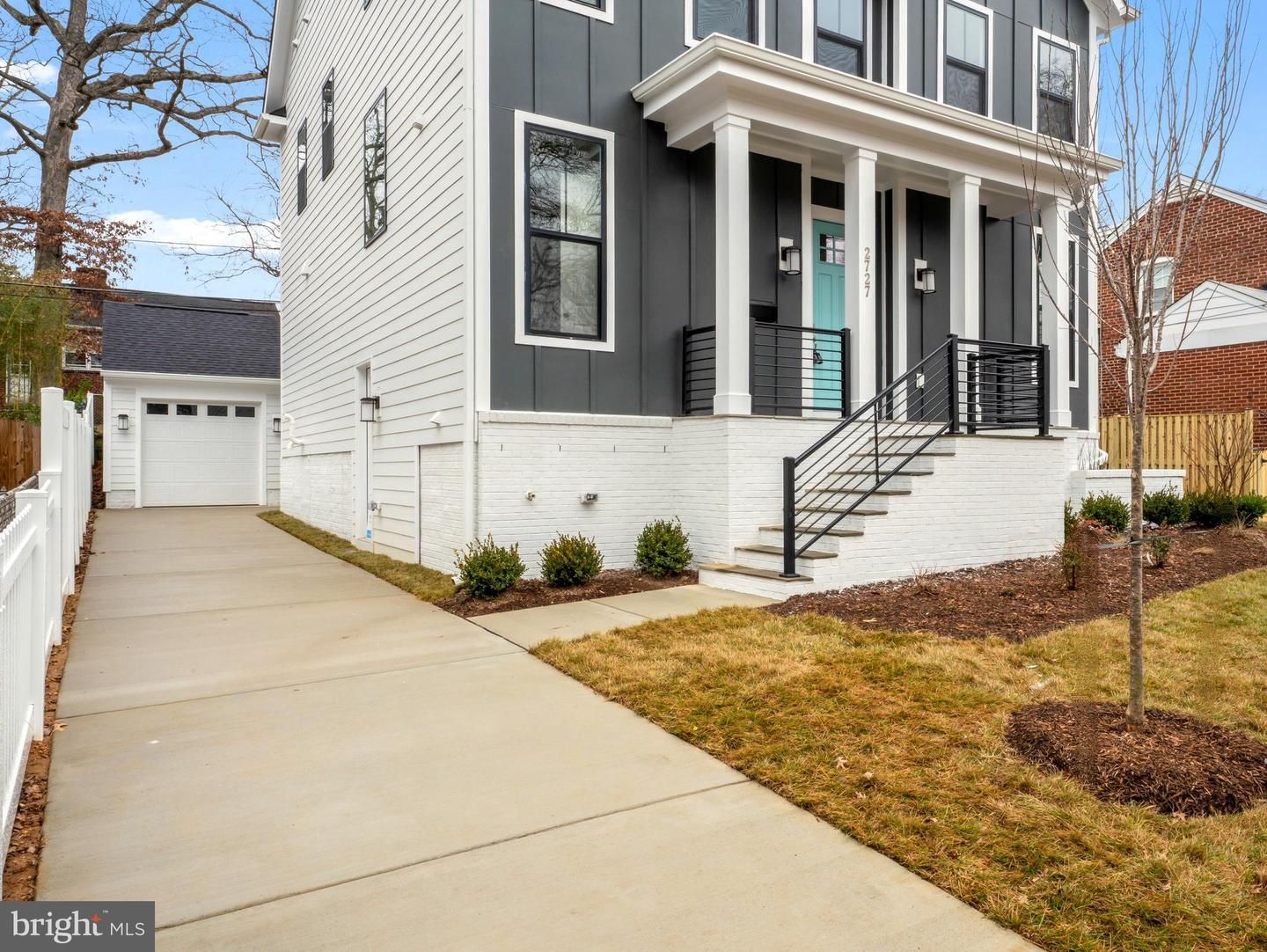 2727 N George Mason Drive