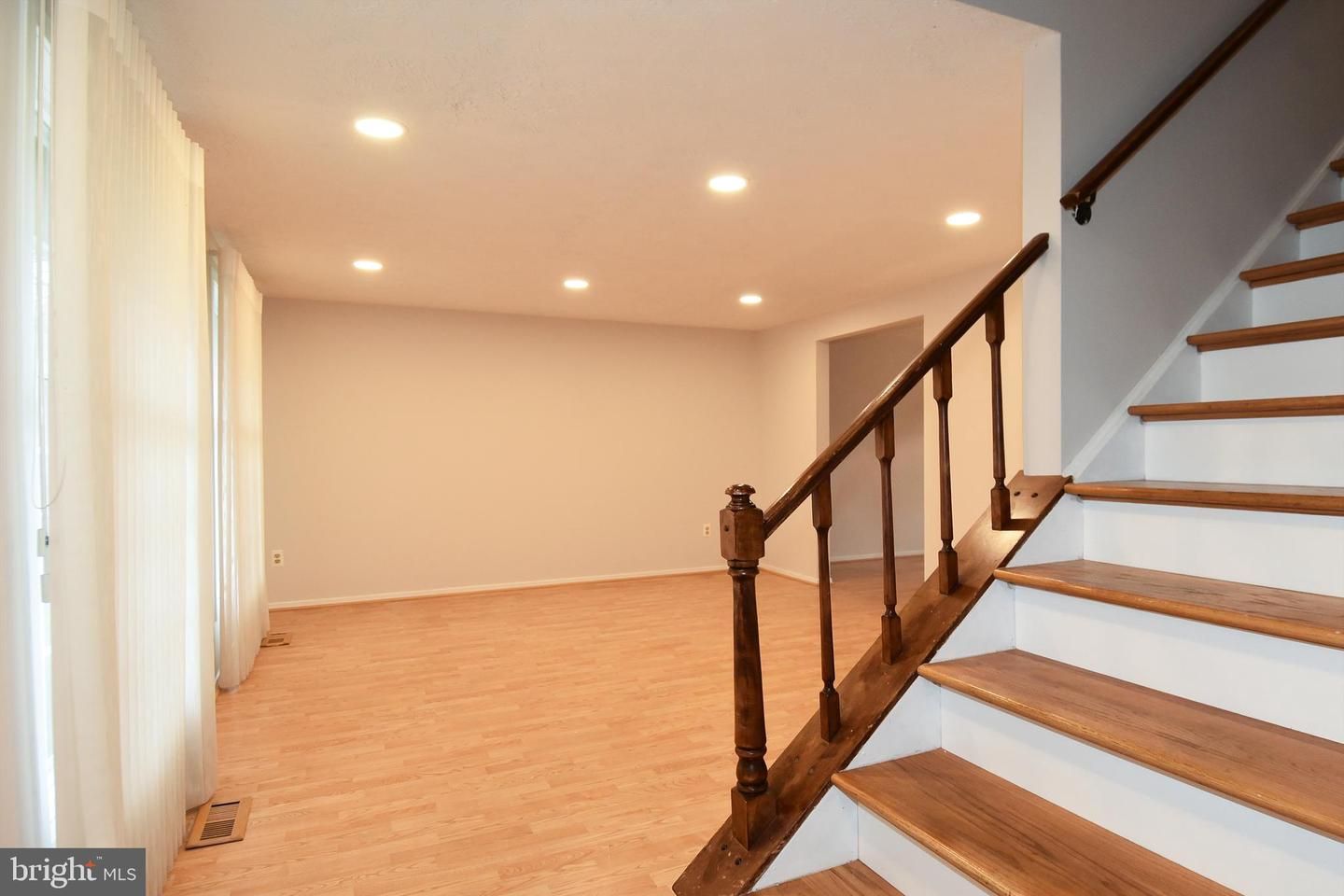 6115 Mantle Road