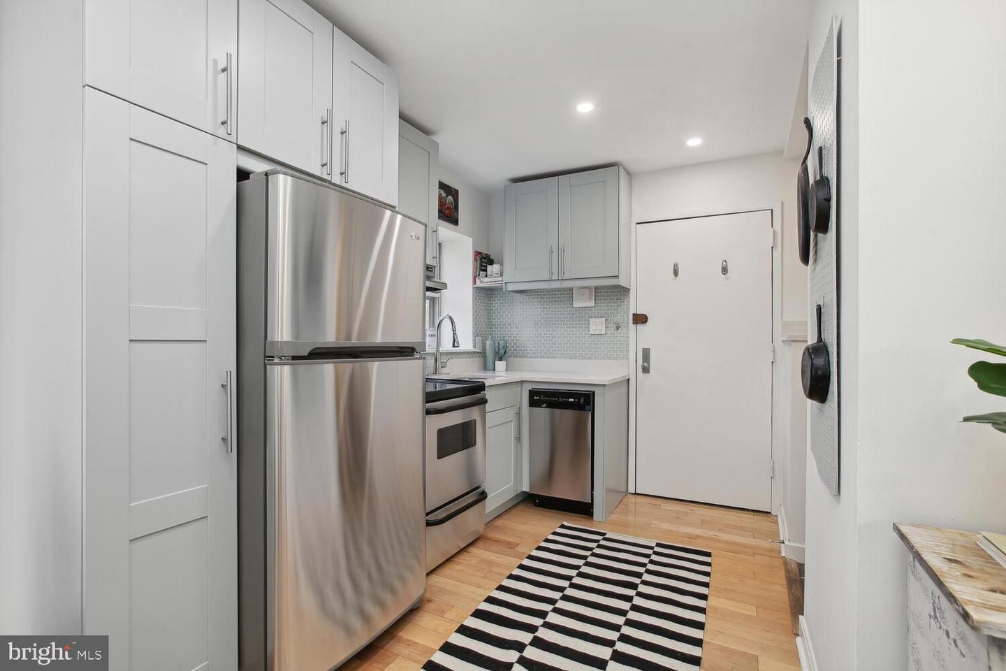 1900 15th Street NW 4