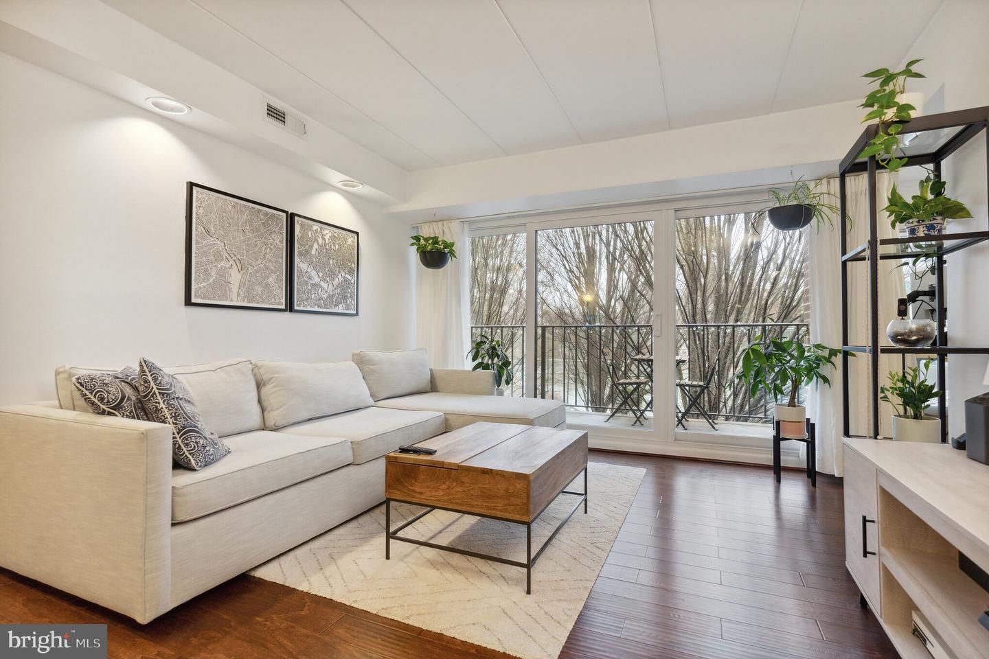 132 Roberts Lane 303