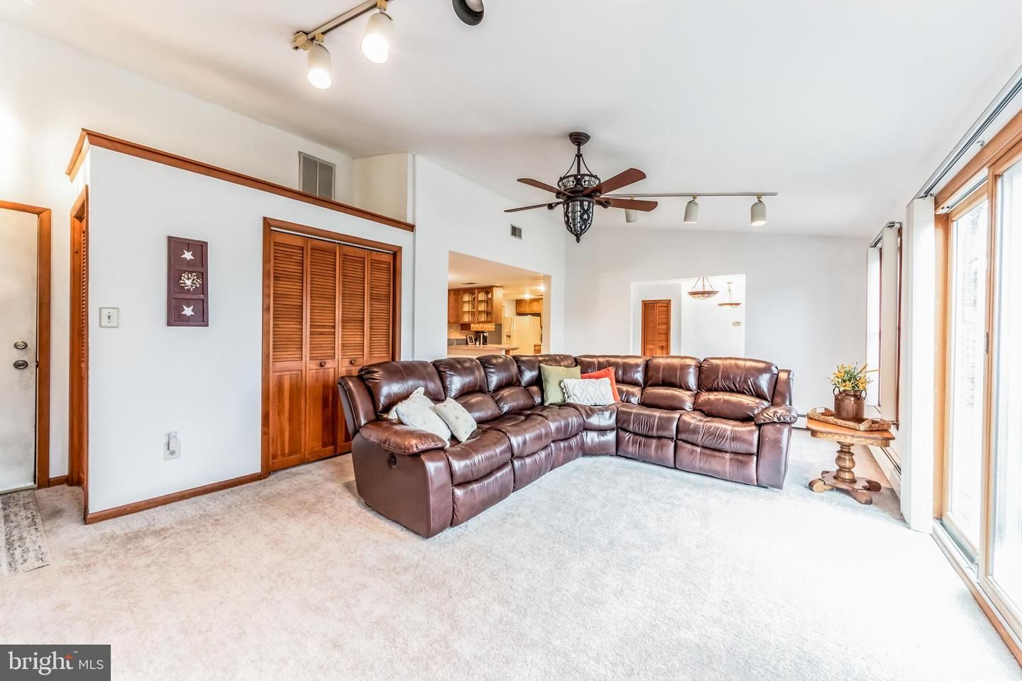 2030 Herrick Avenue