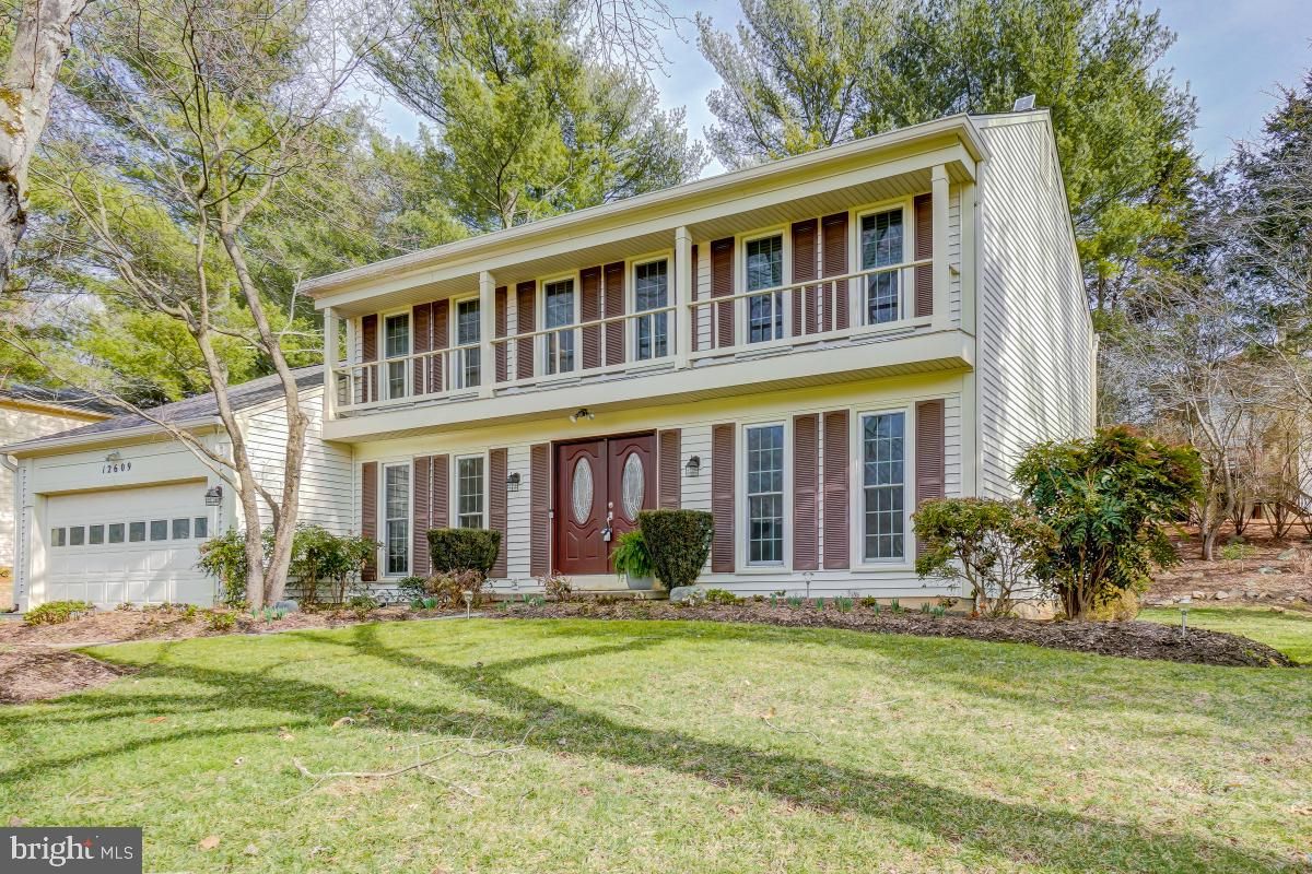 12609 Triple Crown Road