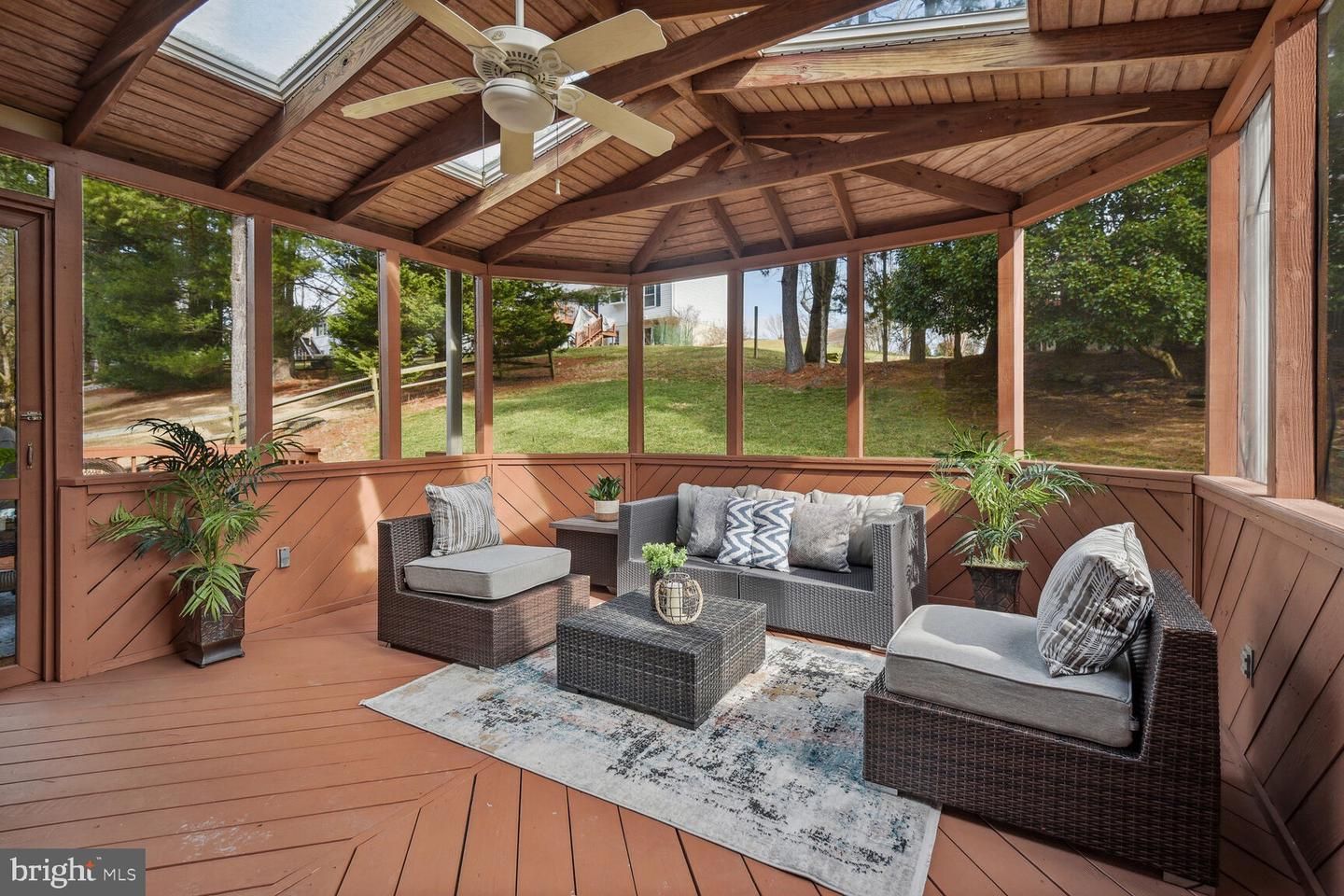 12609 Triple Crown Road