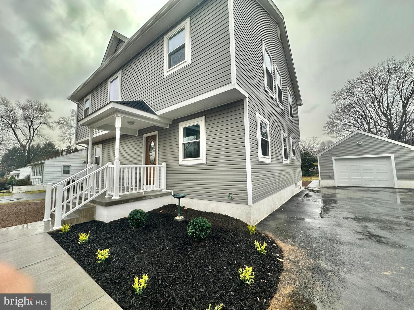 1520 Lake Road