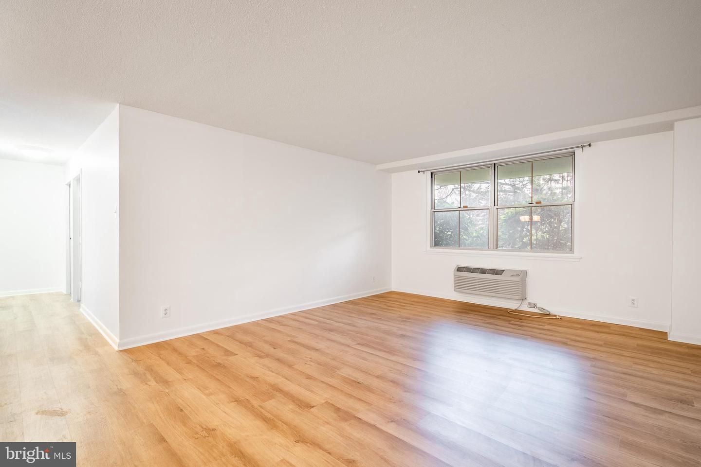 2030 N Adams Street 303