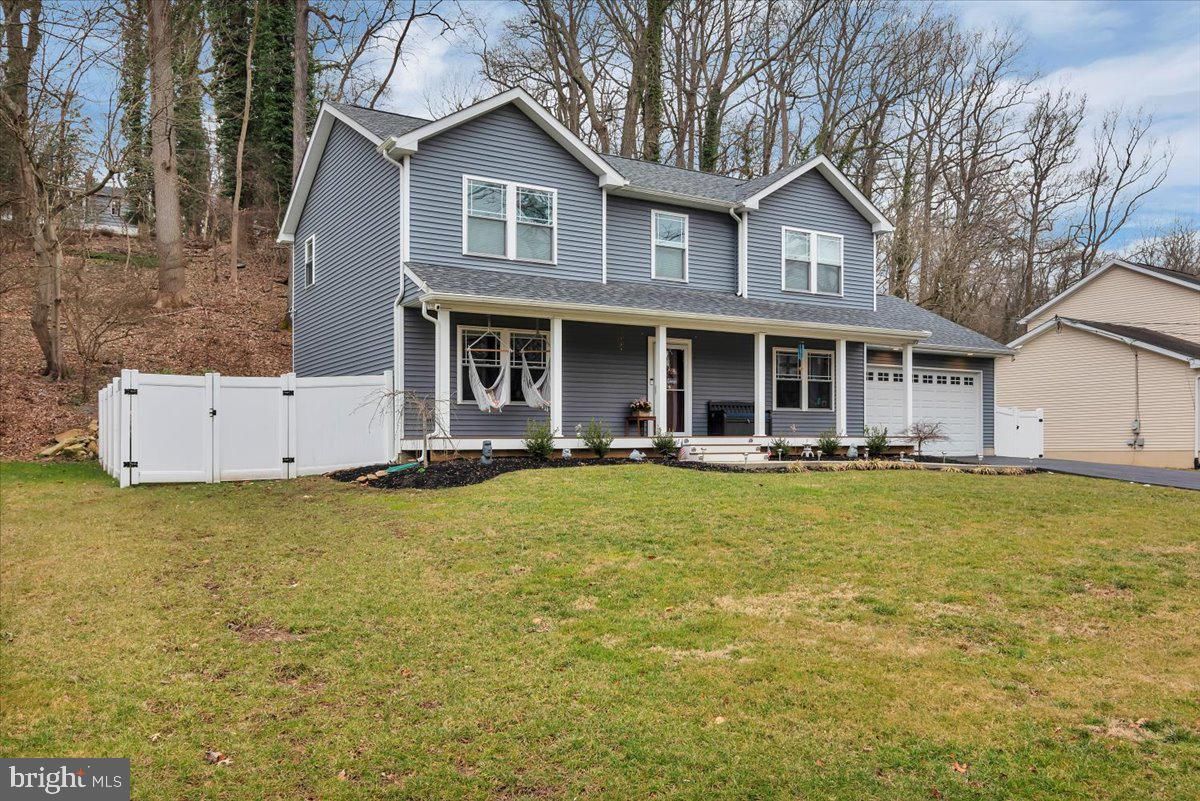 2828 Creek Road