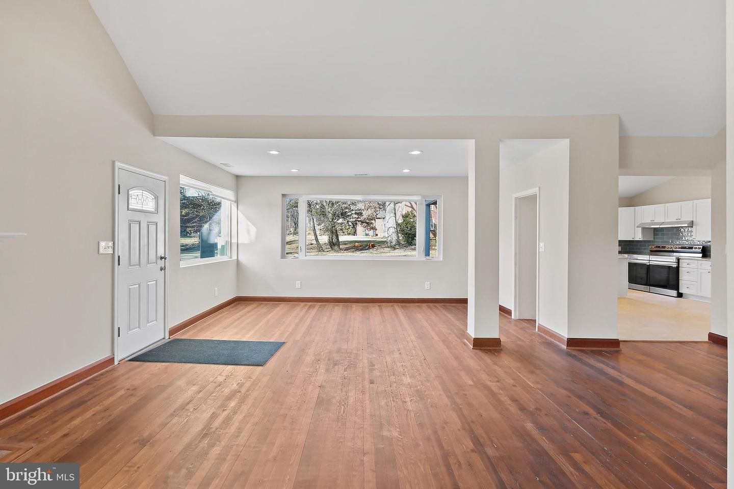 3808 Menlo Drive