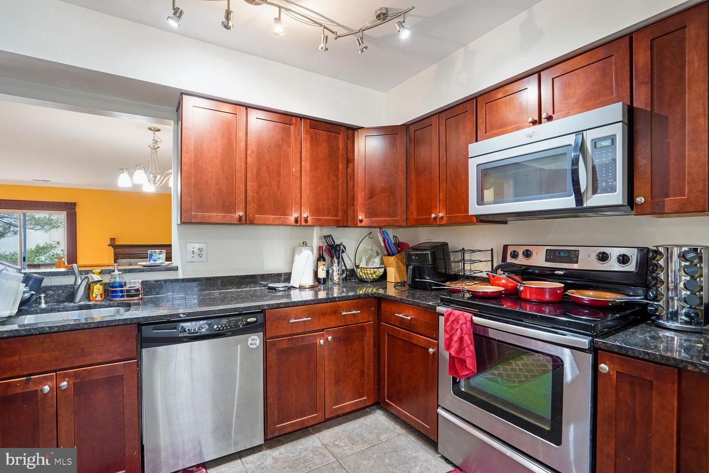 5928 Heatherwood Court