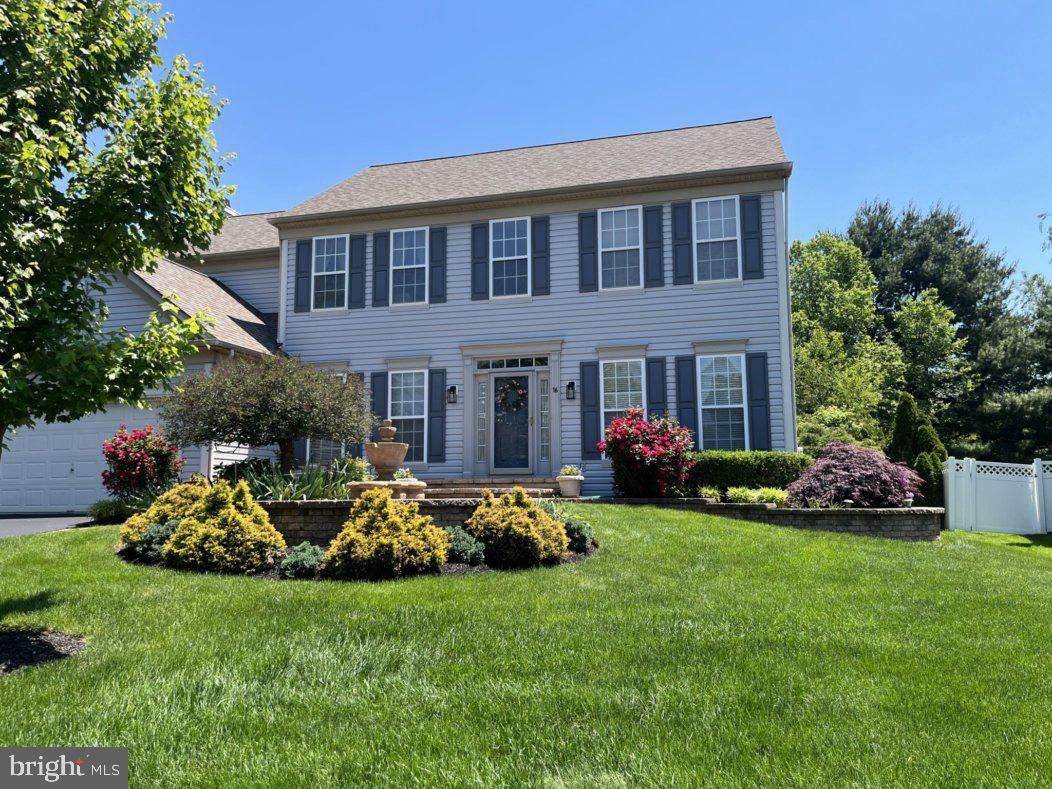 16 Thornbury Lane