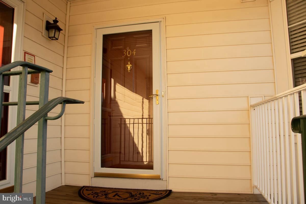 25300 Lake Mist Square 304