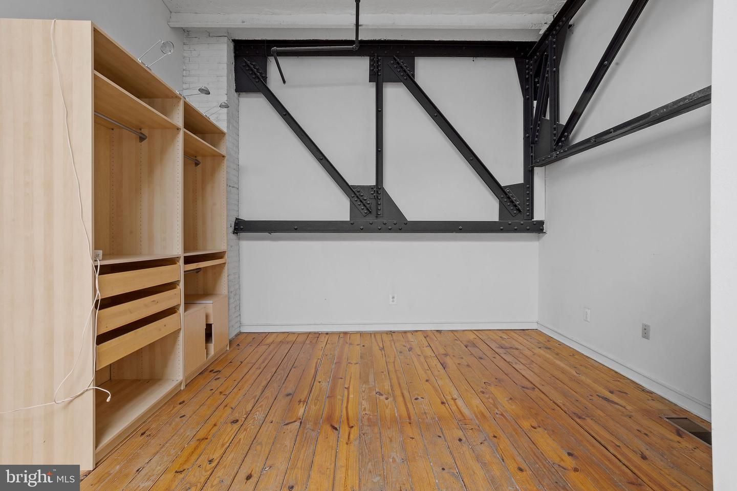 810 N Hancock Street 5