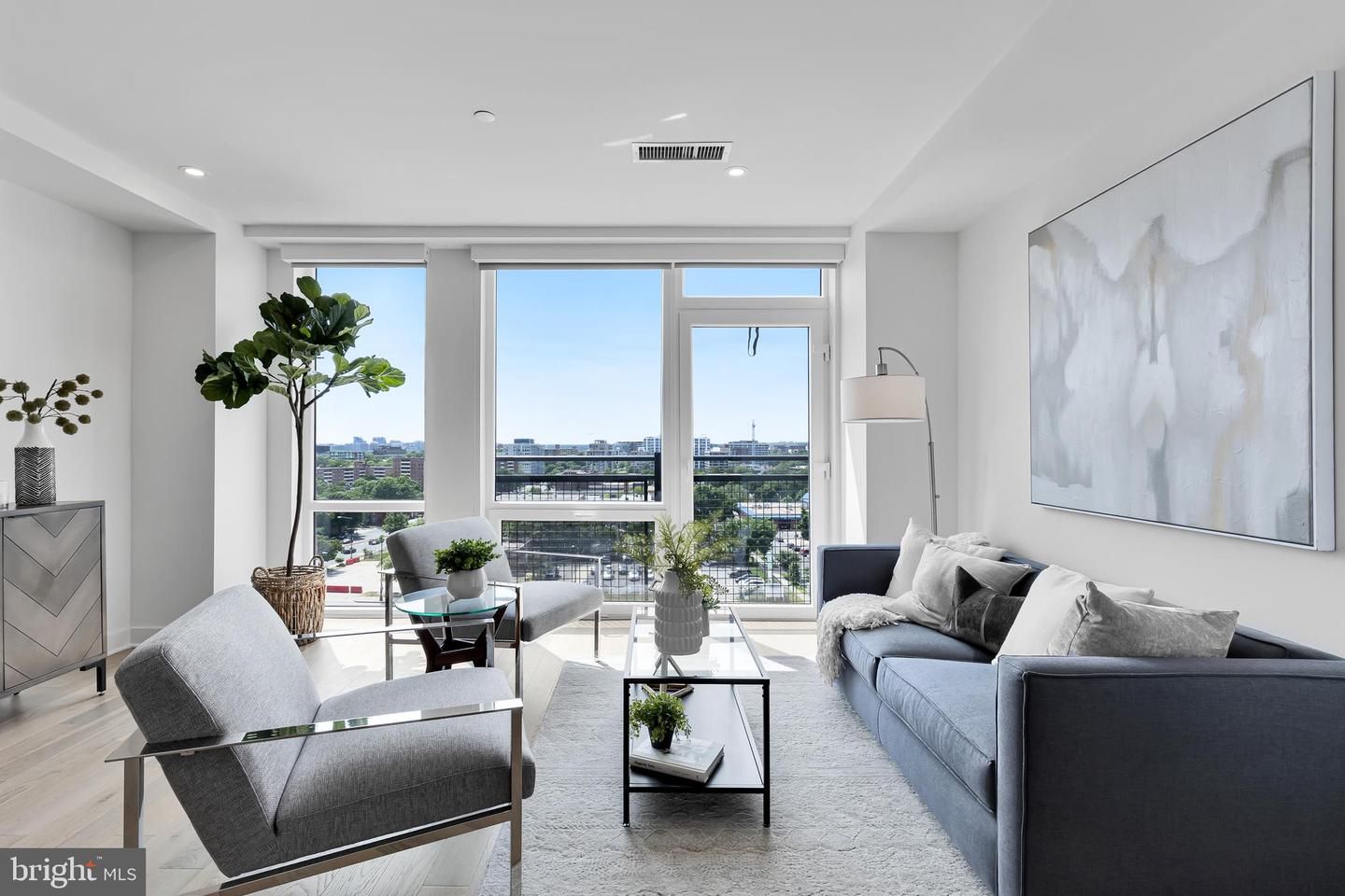 37 L Street SE 905