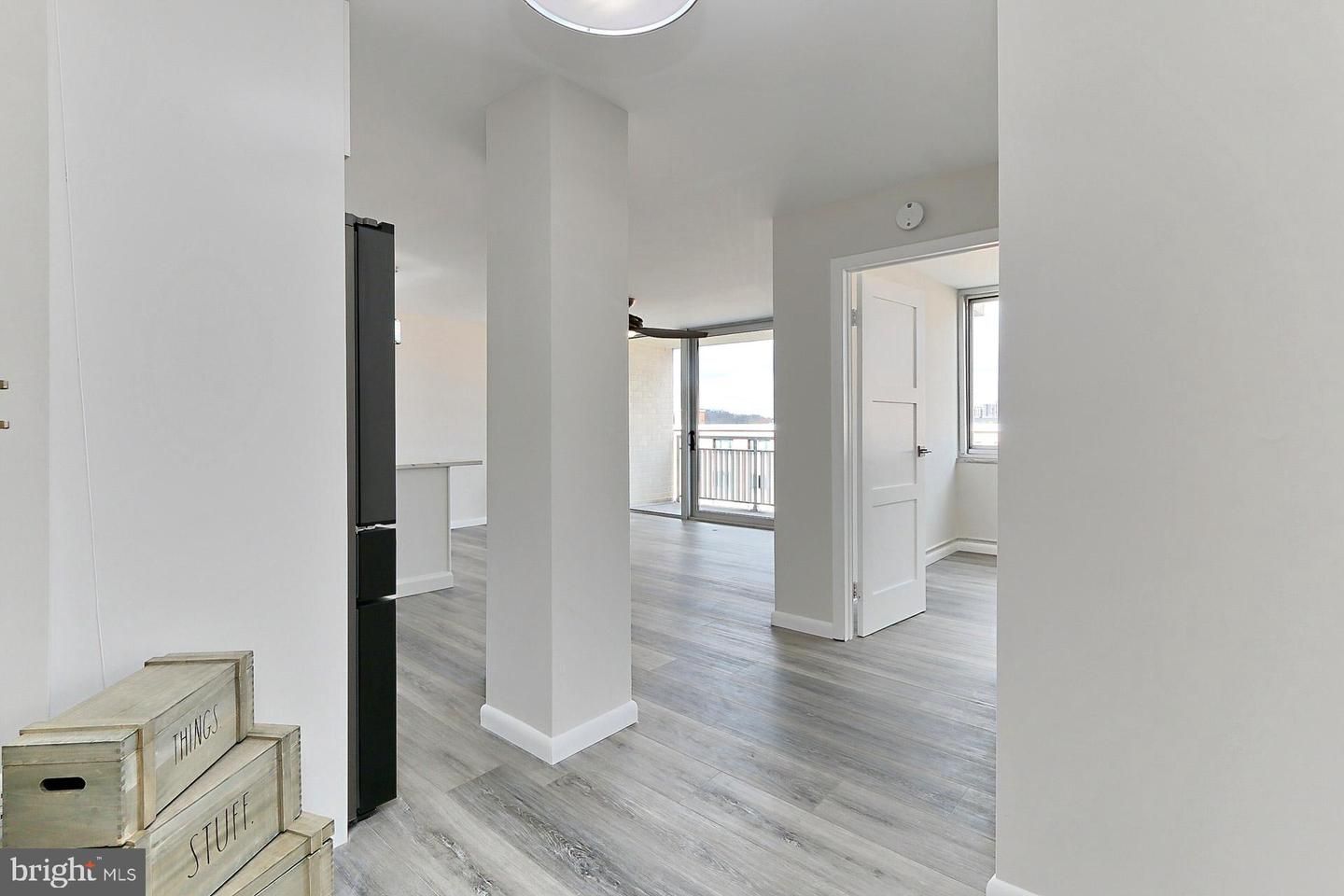 1301 S Arlington Ridge Road #609