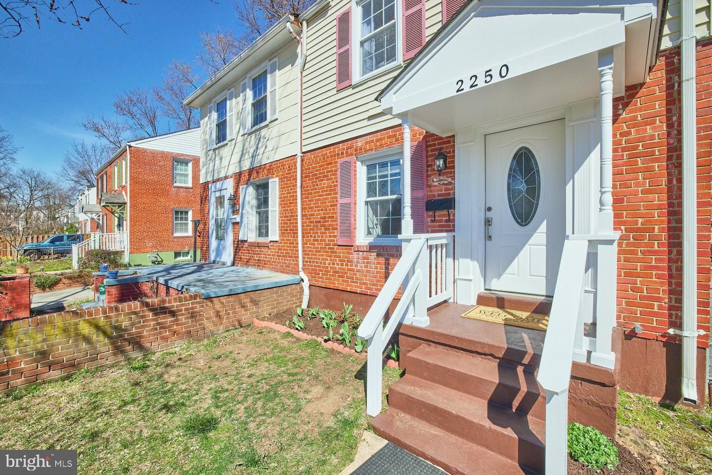 2250 Arlington Terrace