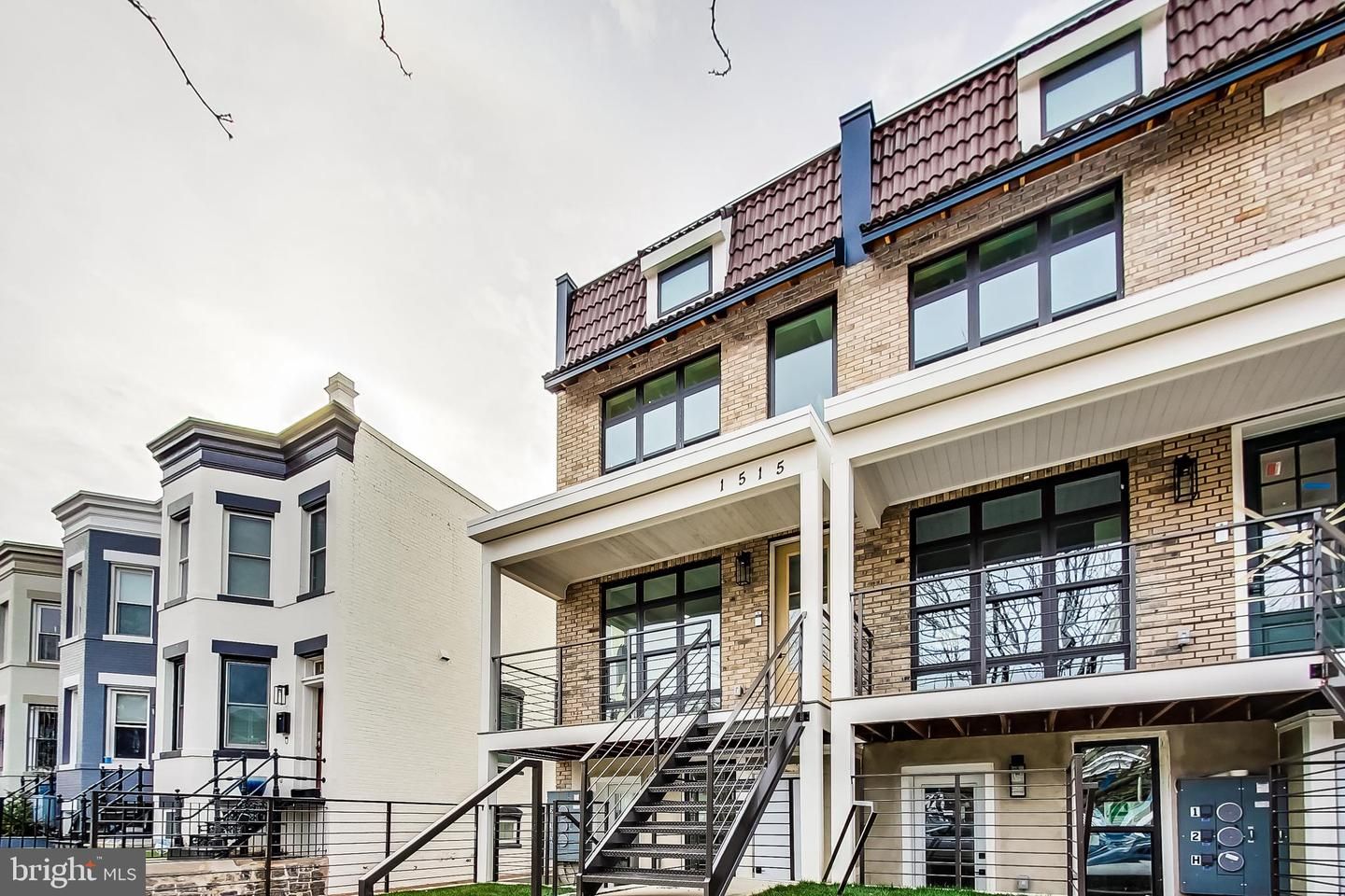 1513 A Street NE Unit 2