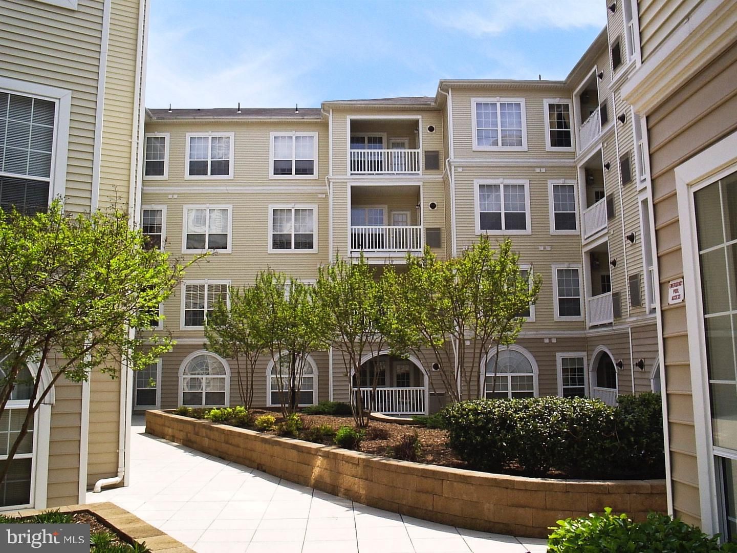 4551 Strutfield Lane 4106