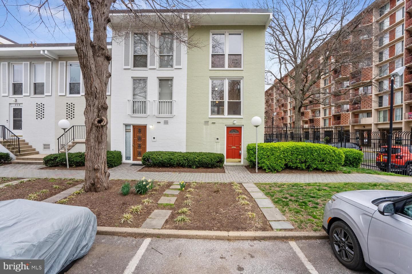 810 3rd Street SW 198