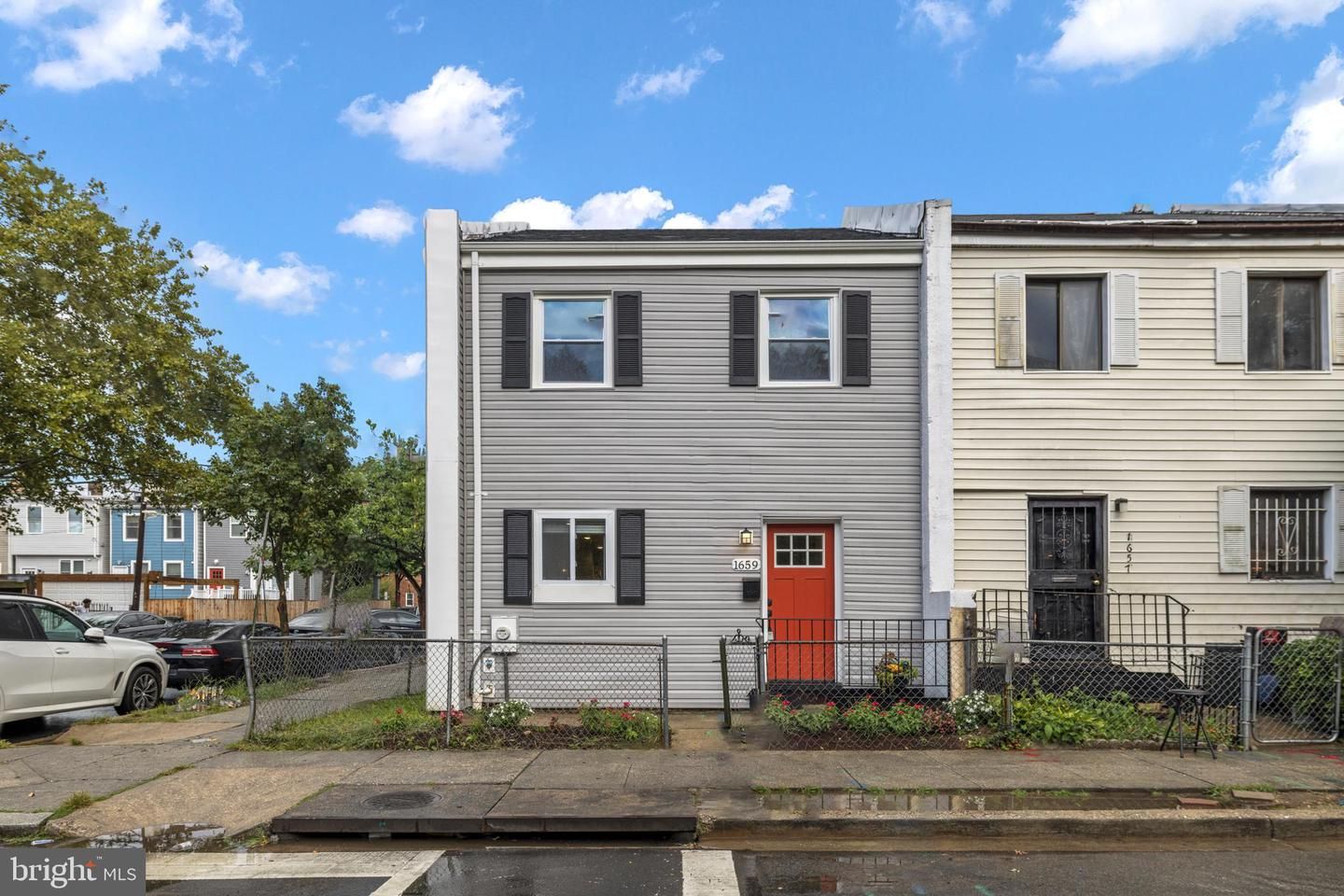 1659 11th Place NE