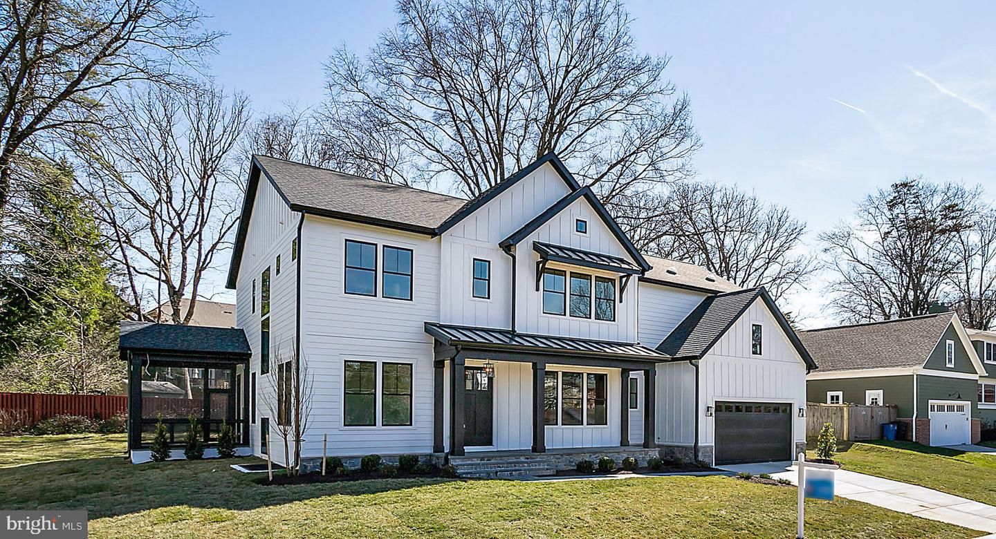 413 Cynthia Lane NE