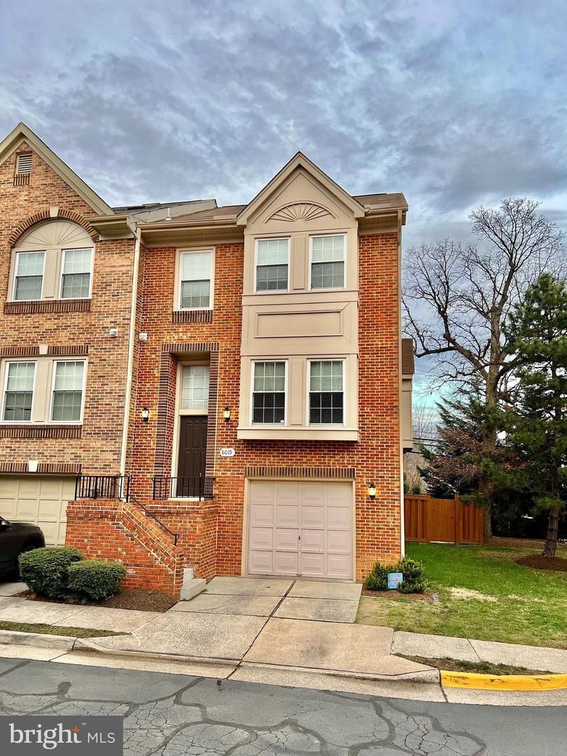 8019 Merry Oaks Court