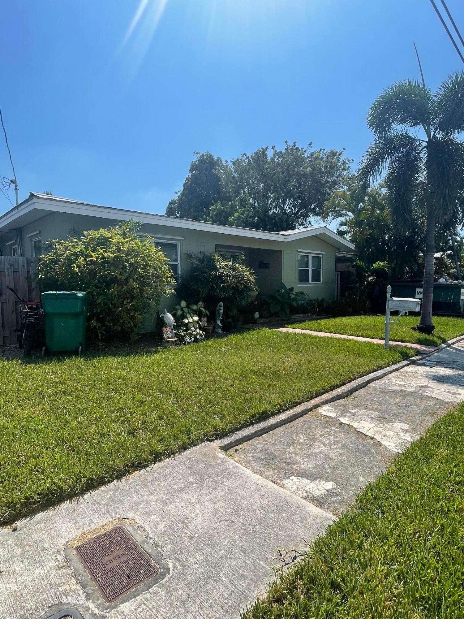 2828 Fogarty Avenue