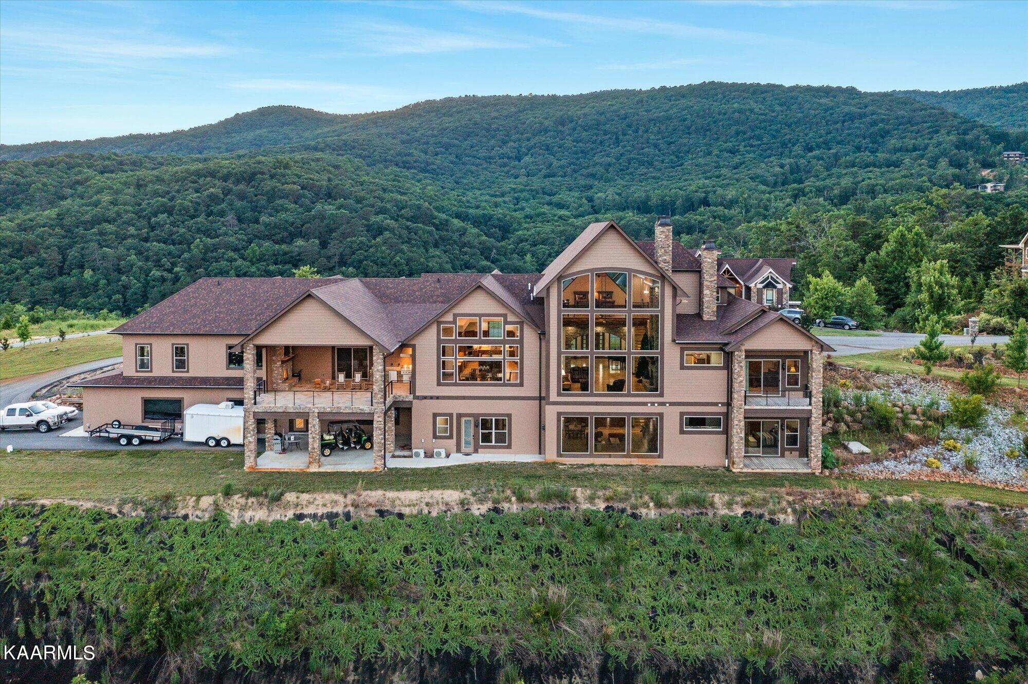3035 Smoky Bluff Tr
