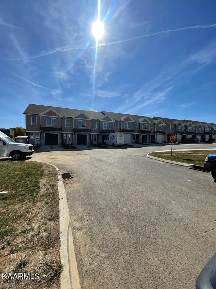 402 Judson Way