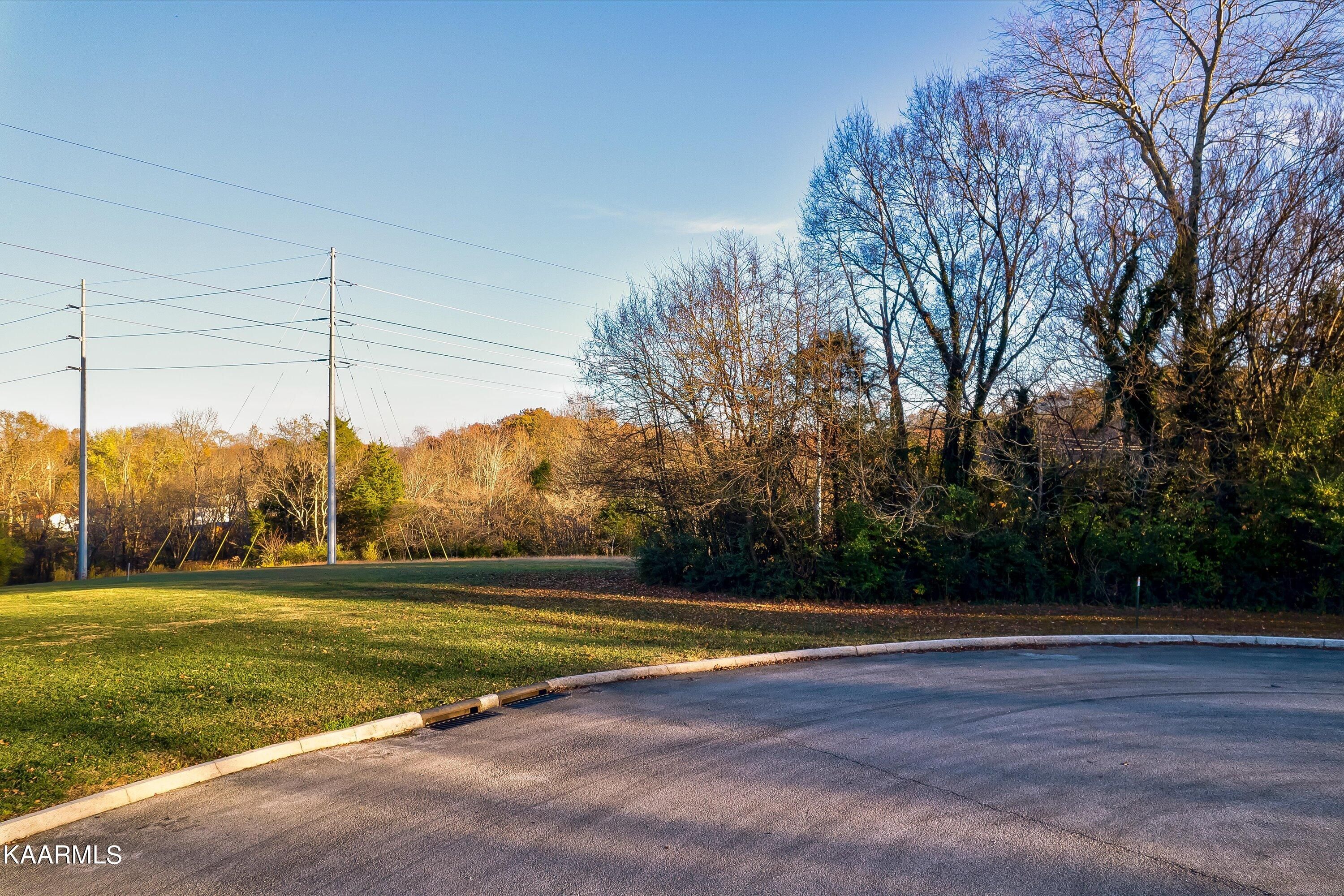 1208 1299 Oakley Glen Lane
