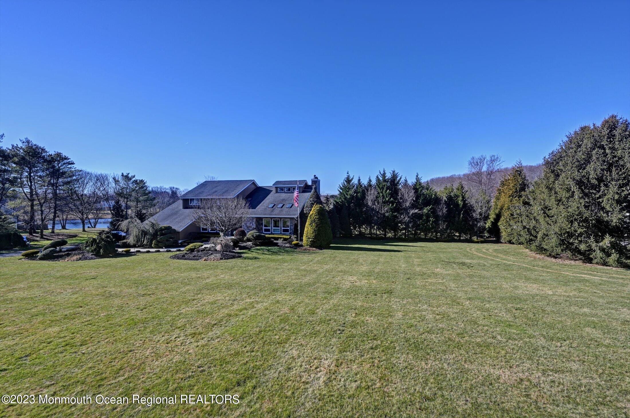 21 Highland Ridge Road