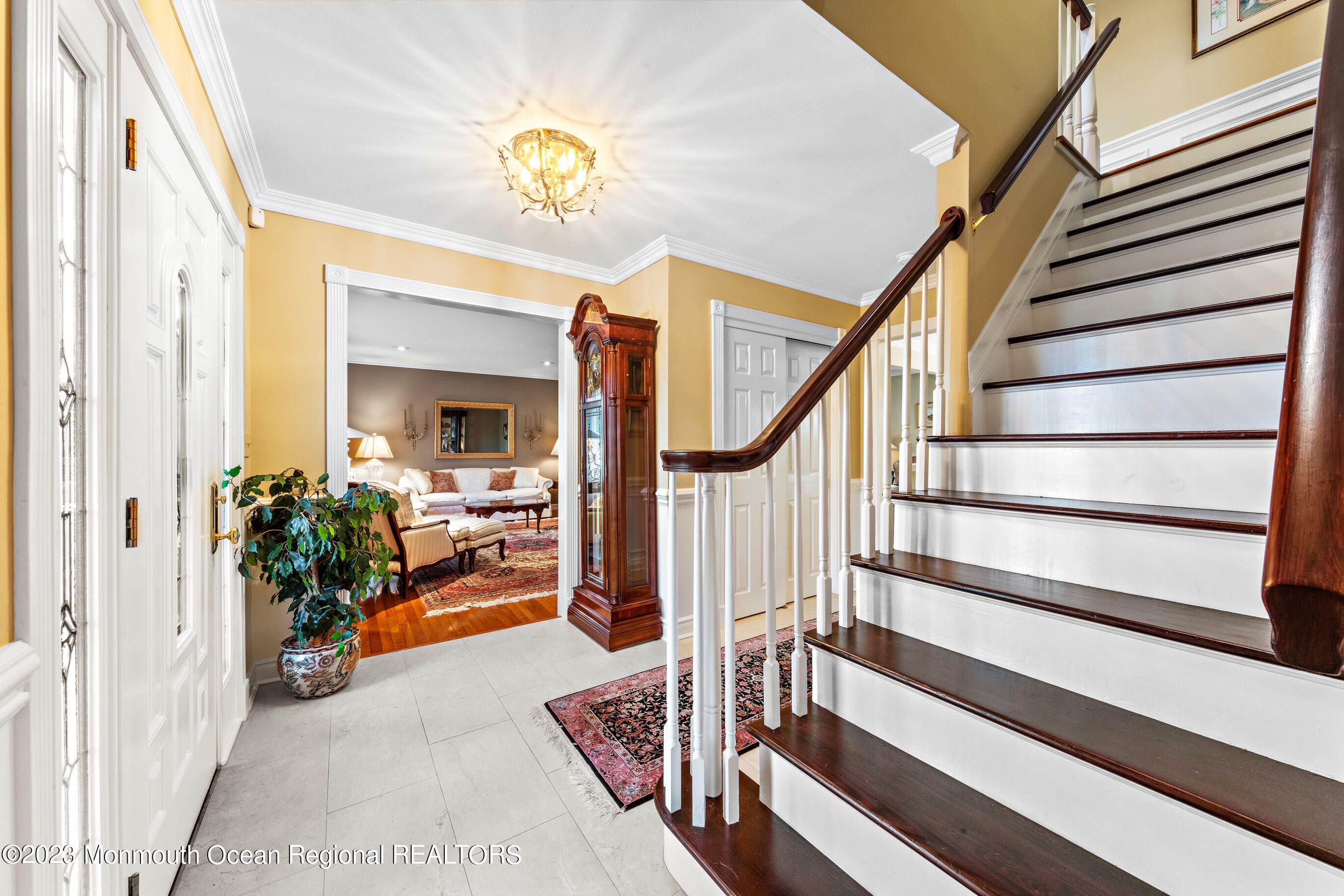 42 Green Meadow Drive